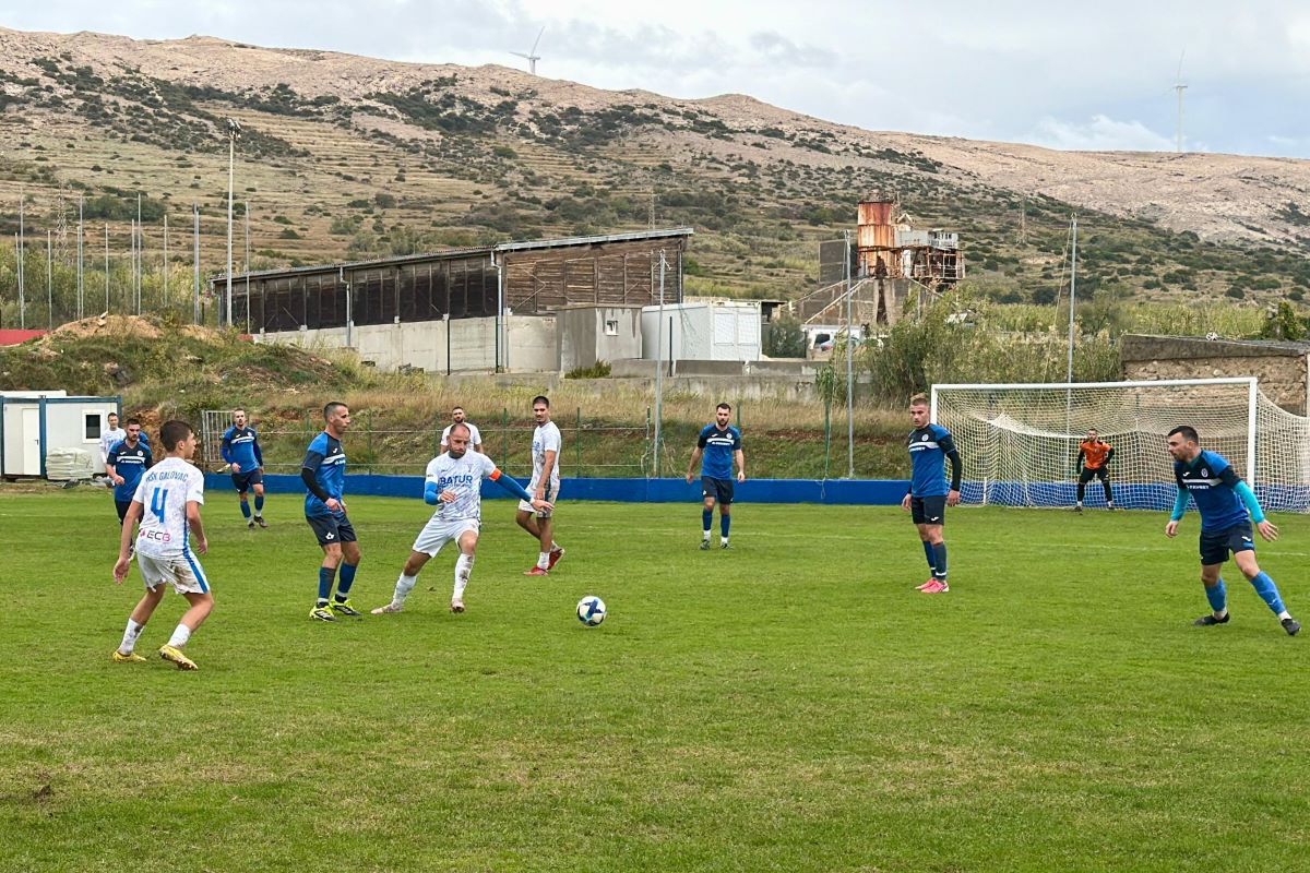 NK Pag: pobijeda na Julovici