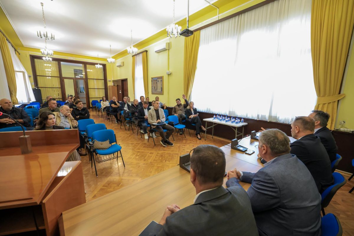 Divlje svinje na otocima sve veći problem – traže se učinkovitija rješenja