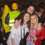 Paški zimski karneval u II magazinu sa GIulianom i Diktatorima